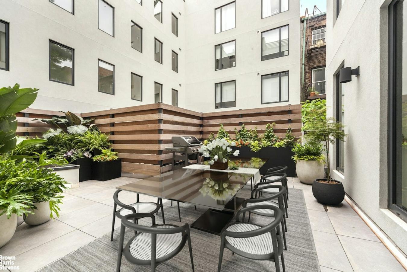Cobble Hill, New York, 11201, United States, 3 Bedrooms Bedrooms, ,2 BathroomsBathrooms,Residential,For Sale,1943695