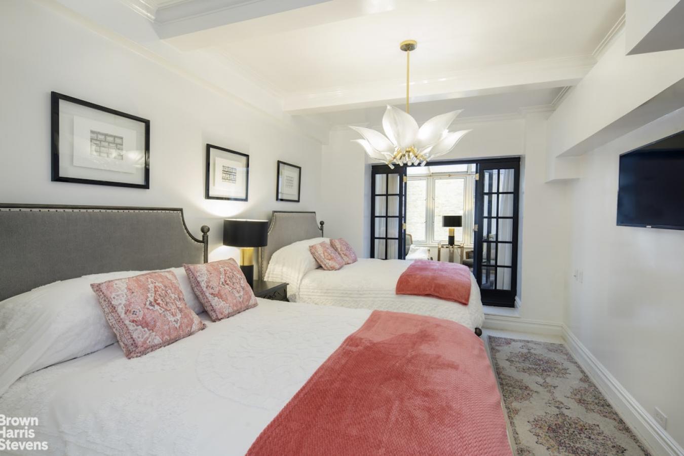 New York, New York, 10075, United States, 2 Bedrooms Bedrooms, ,2 BathroomsBathrooms,Residential,For Sale,1943693