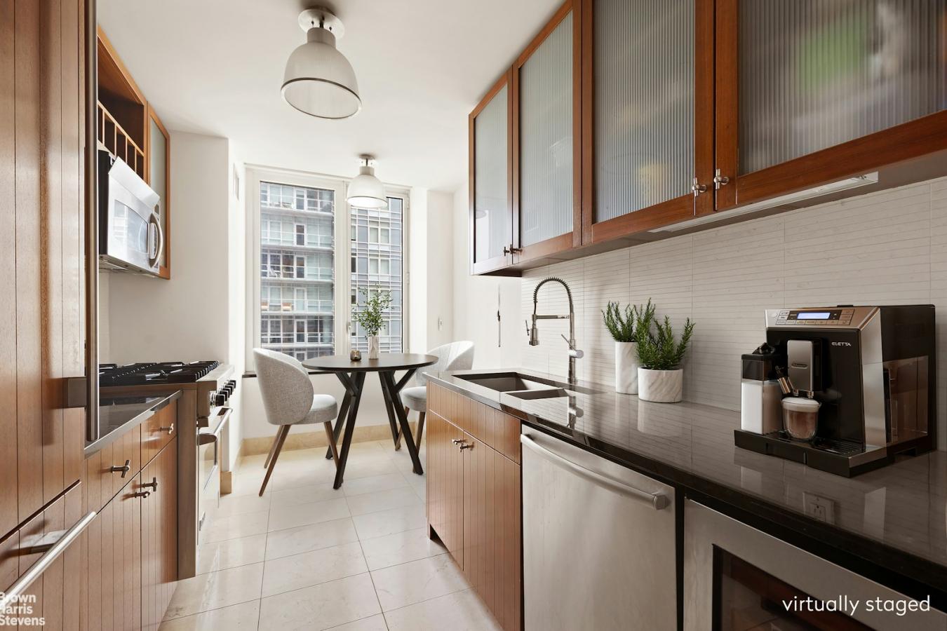 New York, New York, 10022, United States, 2 Bedrooms Bedrooms, ,2 BathroomsBathrooms,Residential,For Sale,1943691