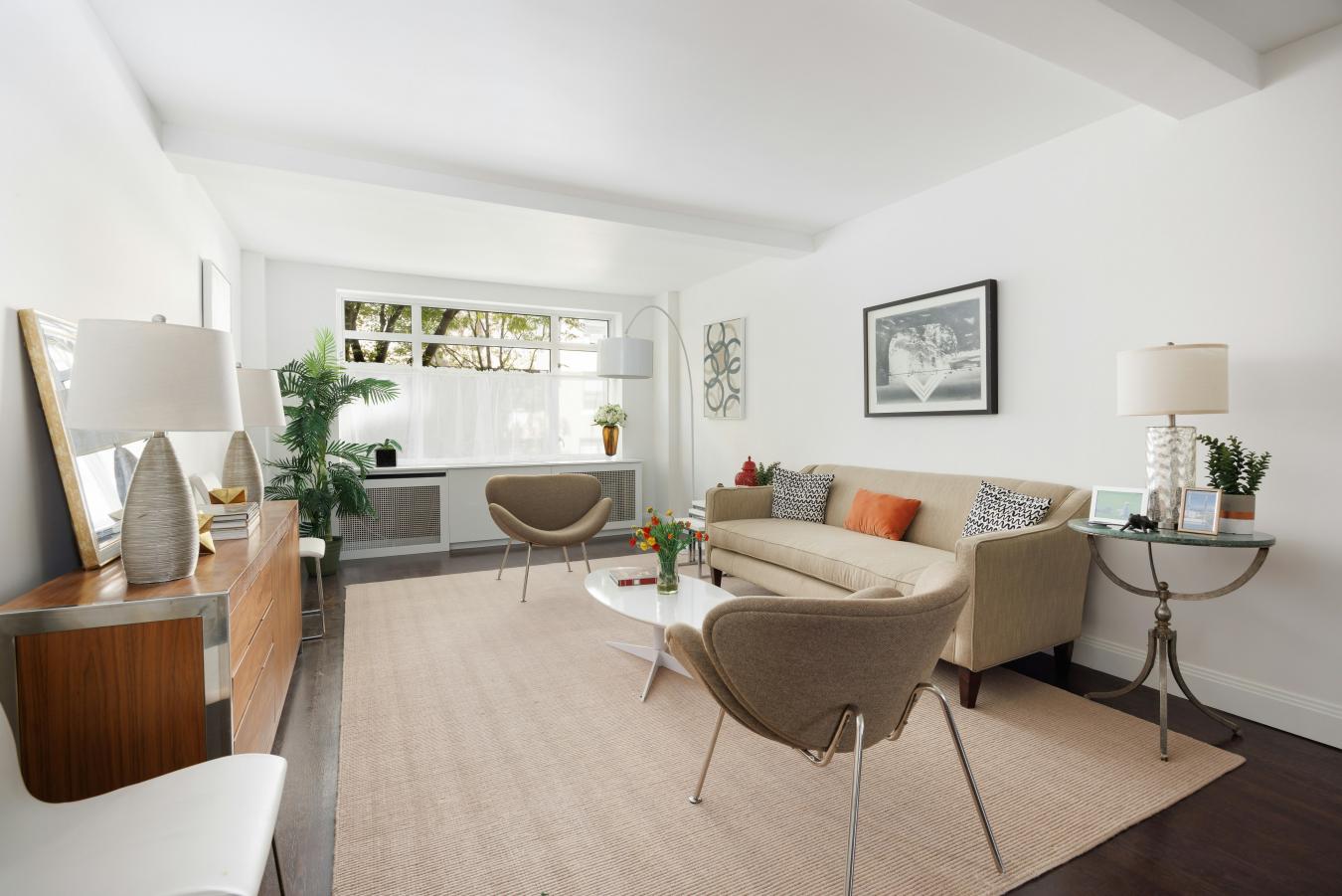 New York, New York, 10075, United States, 2 Bedrooms Bedrooms, ,2 BathroomsBathrooms,Residential,For Sale,1943690
