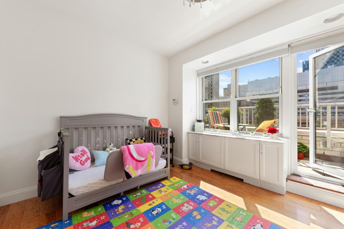 New York, New York, 10021, United States, 2 Bedrooms Bedrooms, ,2 BathroomsBathrooms,Residential,For Sale,1943688