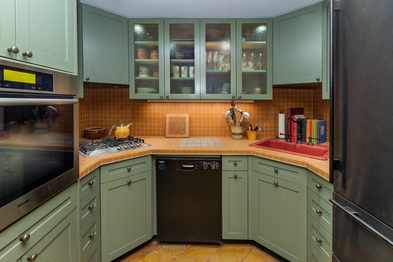 Gramercy Park, New York, 10010, United States, 1 Bedroom Bedrooms, ,2 BathroomsBathrooms,Residential,For Sale,1943687