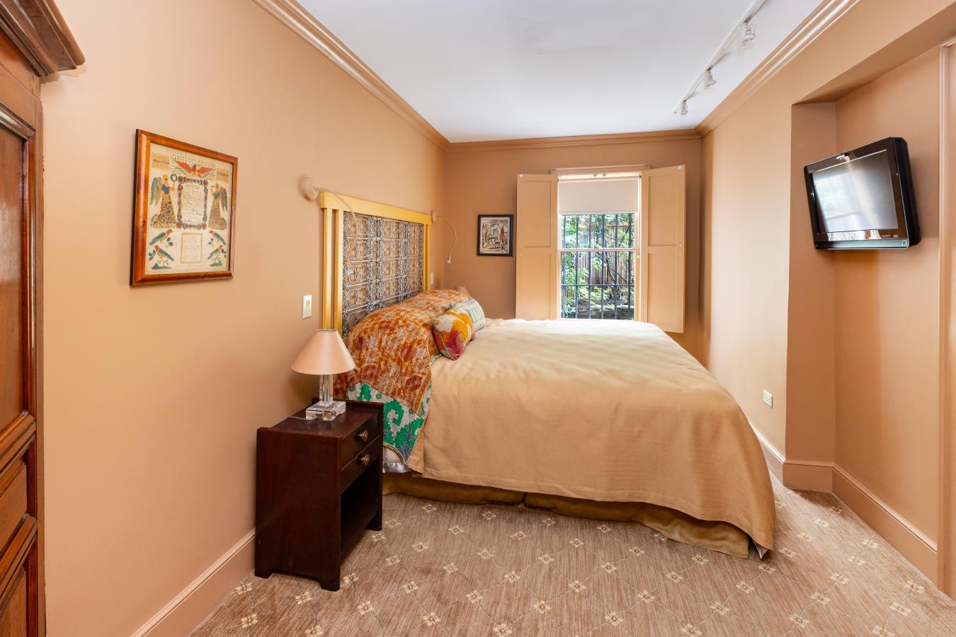 Gramercy Park, New York, 10010, United States, 1 Bedroom Bedrooms, ,2 BathroomsBathrooms,Residential,For Sale,1943687
