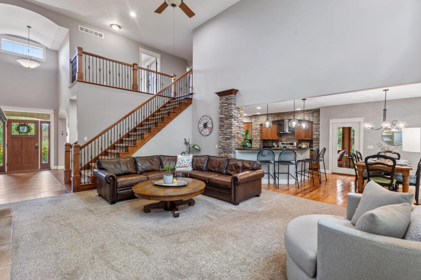 Kalamazoo, Kalamazoo, 49009, United States, 5 Bedrooms Bedrooms, ,3 BathroomsBathrooms,Residential,For Sale,1941548