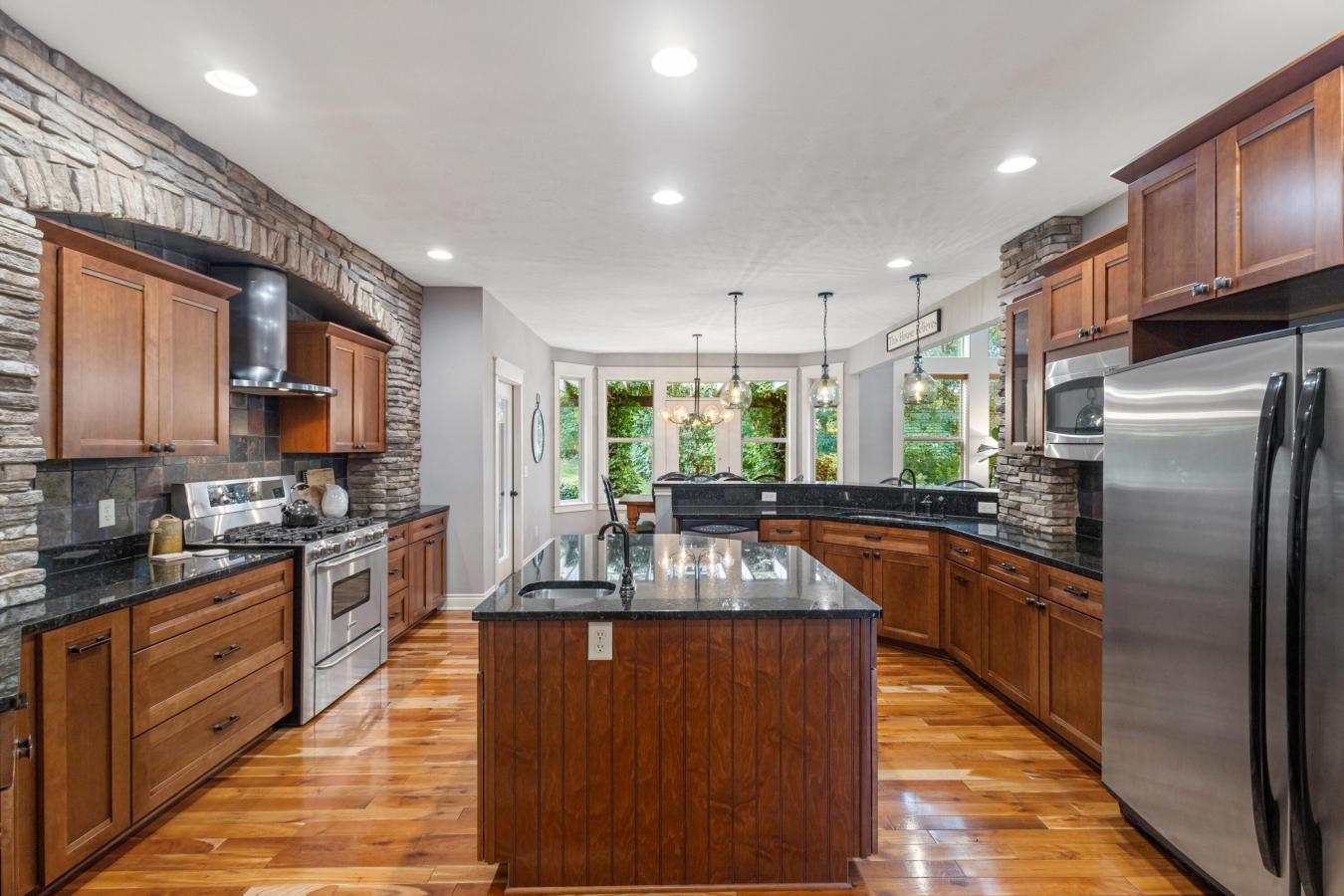 Kalamazoo, Kalamazoo, 49009, United States, 5 Bedrooms Bedrooms, ,3 BathroomsBathrooms,Residential,For Sale,1941548