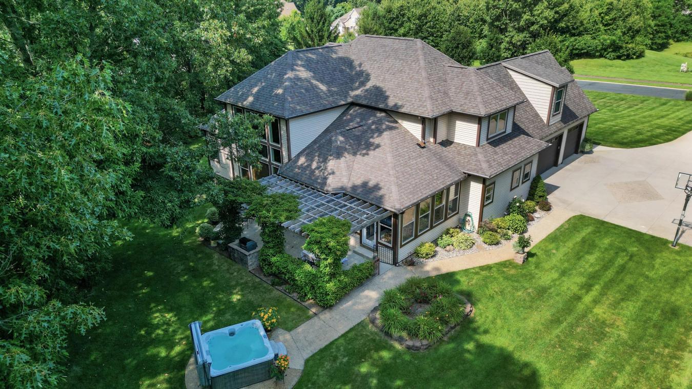 Kalamazoo, Kalamazoo, 49009, United States, 5 Bedrooms Bedrooms, ,3 BathroomsBathrooms,Residential,For Sale,1941548