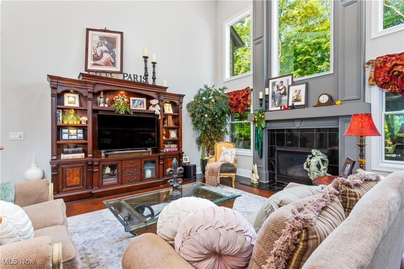 Medina, Medina, 44256, United States, 5 Bedrooms Bedrooms, ,4 BathroomsBathrooms,Residential,For Sale,1941547