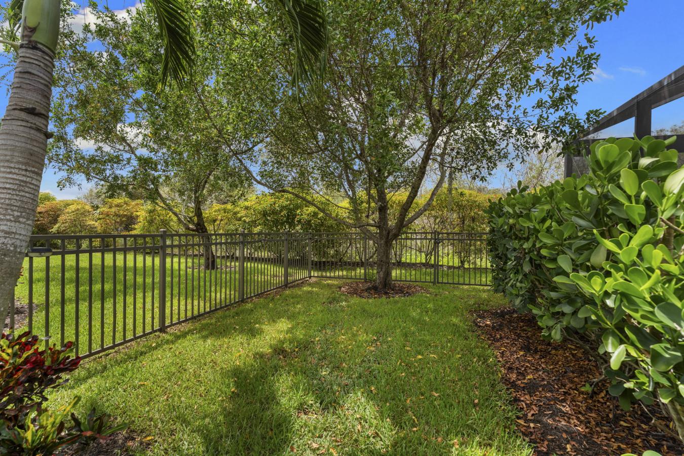 Bonita Springs, Florida, 34135, United States, 4 Bedrooms Bedrooms, ,2 BathroomsBathrooms,Residential,For Sale,1941545