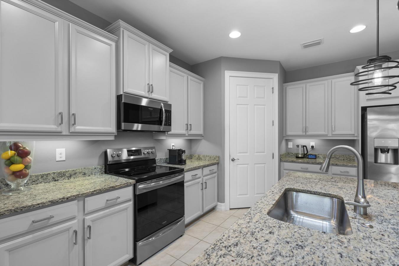 Bonita Springs, Florida, 34135, United States, 4 Bedrooms Bedrooms, ,2 BathroomsBathrooms,Residential,For Sale,1941545
