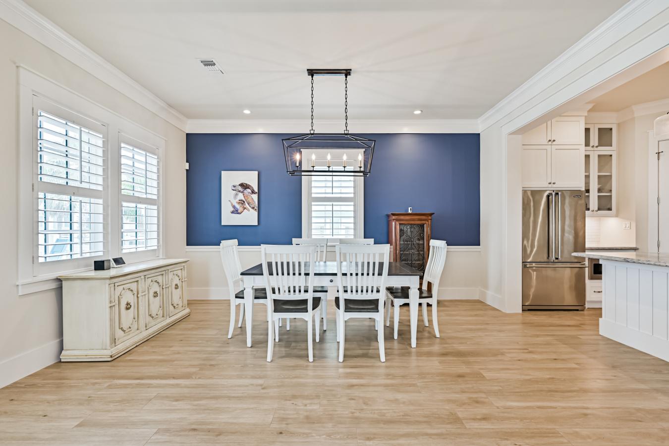 Galveston, Texas, 77550, United States, 4 Bedrooms Bedrooms, ,3 BathroomsBathrooms,Residential,For Sale,1941544