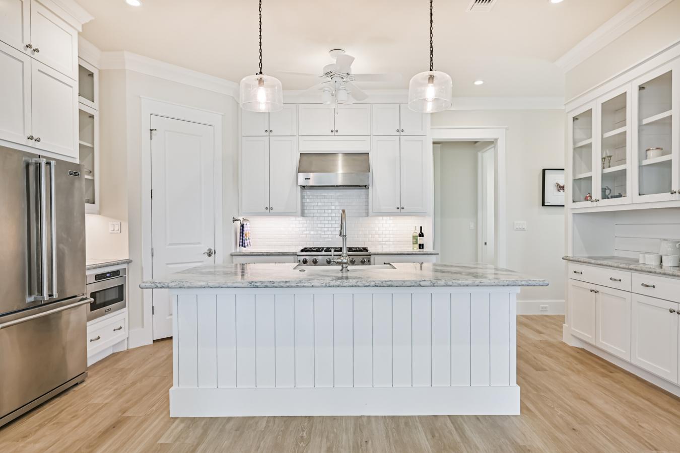 Galveston, Texas, 77550, United States, 4 Bedrooms Bedrooms, ,3 BathroomsBathrooms,Residential,For Sale,1941544