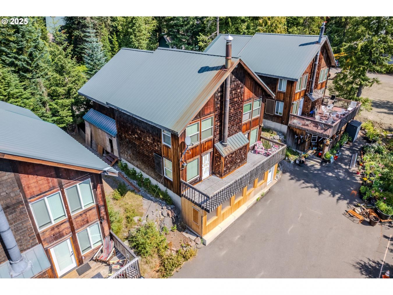 GovernmentCamp, Clackamas, 97028, United States, 7 Bedrooms Bedrooms, ,7 BathroomsBathrooms,Residential,For Sale,1943681