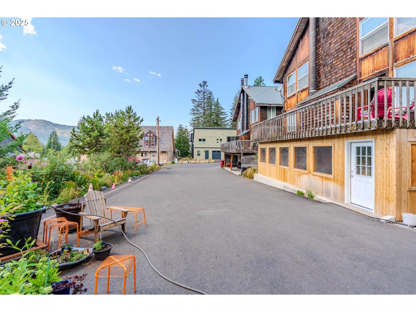 GovernmentCamp, Clackamas, 97028, United States, 7 Bedrooms Bedrooms, ,7 BathroomsBathrooms,Residential,For Sale,1943681