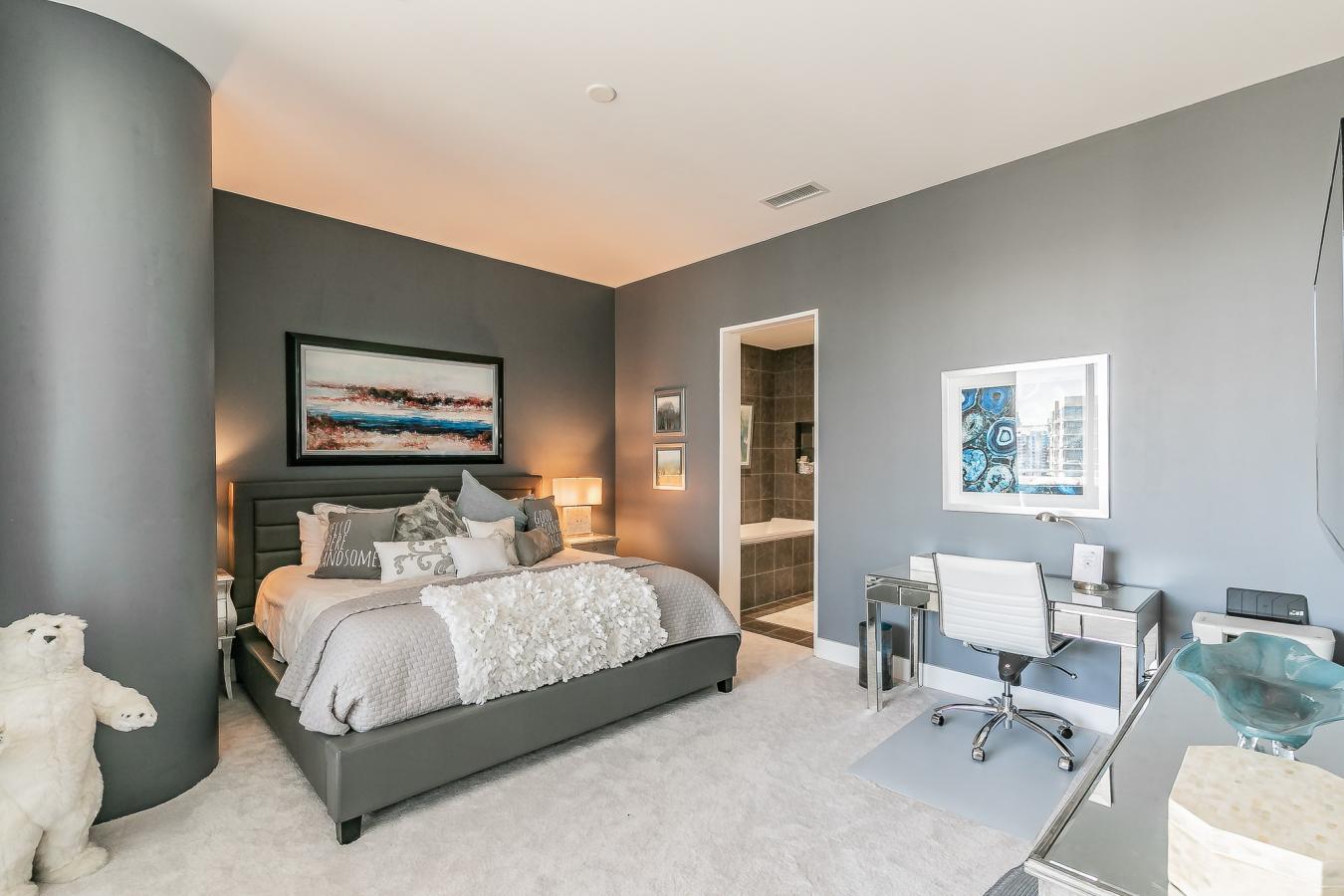 Dallas, Dallas, 75219, United States, 1 Bedroom Bedrooms, ,1 BathroomBathrooms,Residential,For Sale,1943680