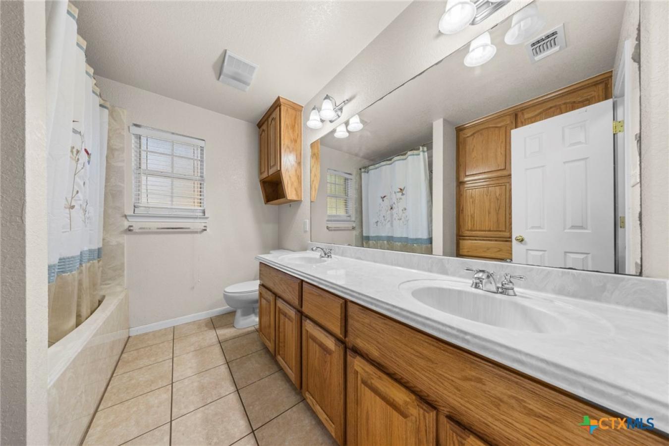 1203 Hummingbird Road, Killeen, Bell, 76542, United States, 4 Bedrooms Bedrooms, ,2 BathroomsBathrooms,Residential,For Sale,1203 Hummingbird Road,218578