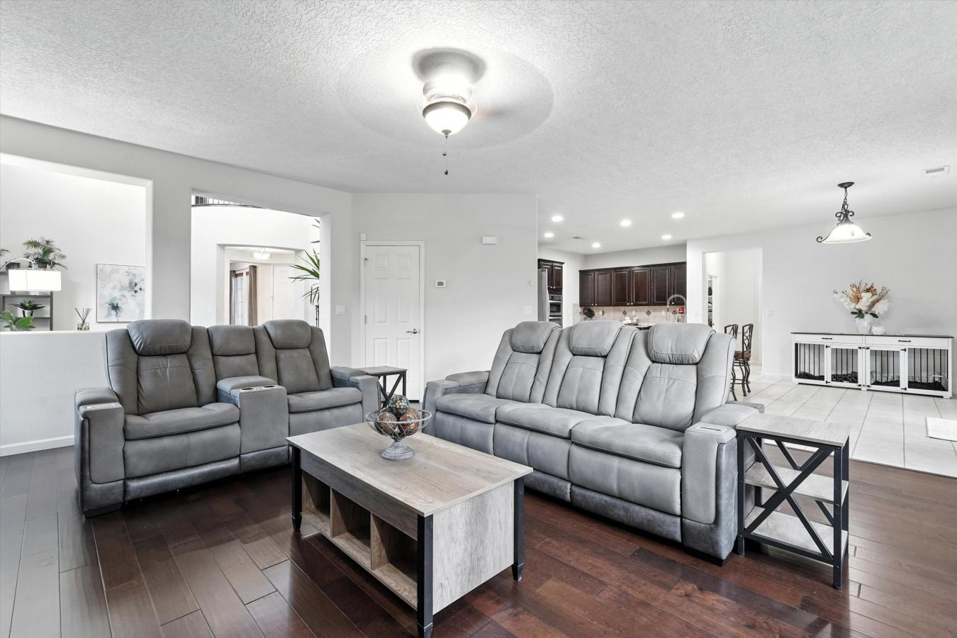 Rio Rancho, Sandoval, 87124, United States, ,Residential,For Sale,1943677