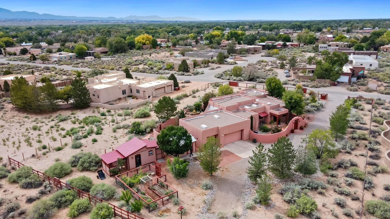 Corrales, Sandoval, 87048, United States, ,Residential,For Sale,1943676