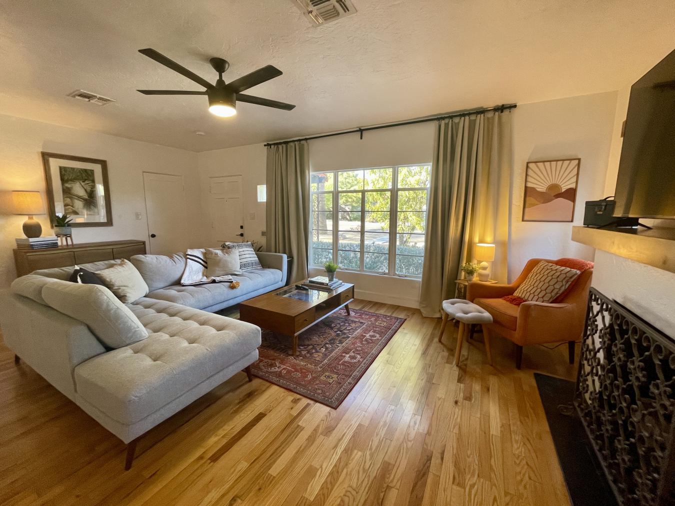 Phoenix, Maricopa, 85013, United States, 4 Bedrooms Bedrooms, ,3 BathroomsBathrooms,Residential,For Sale,1943954