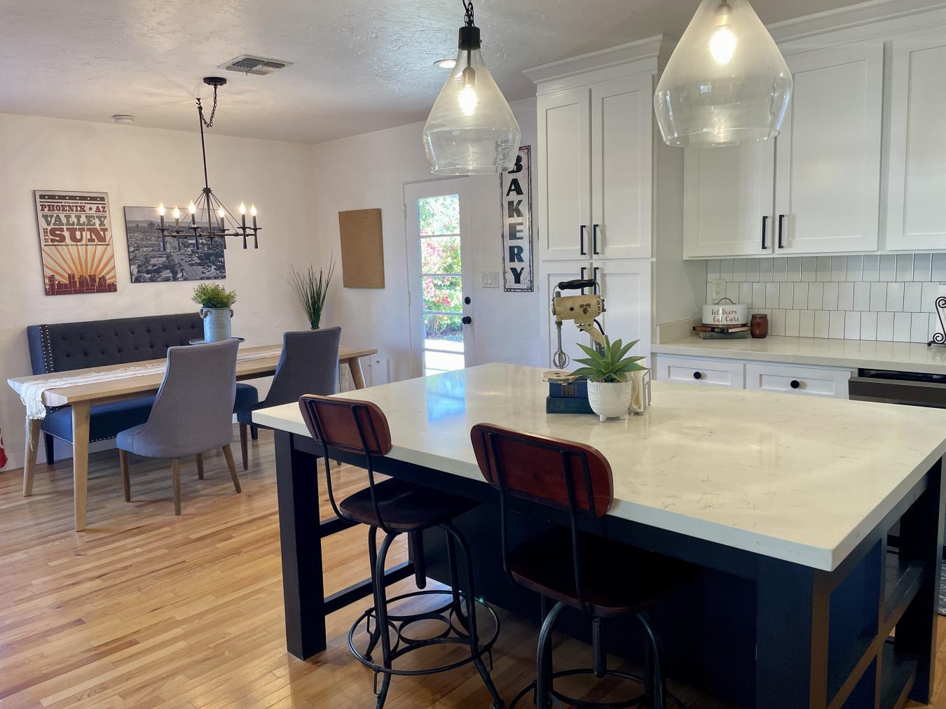 Phoenix, Maricopa, 85013, United States, 4 Bedrooms Bedrooms, ,3 BathroomsBathrooms,Residential,For Sale,1943954