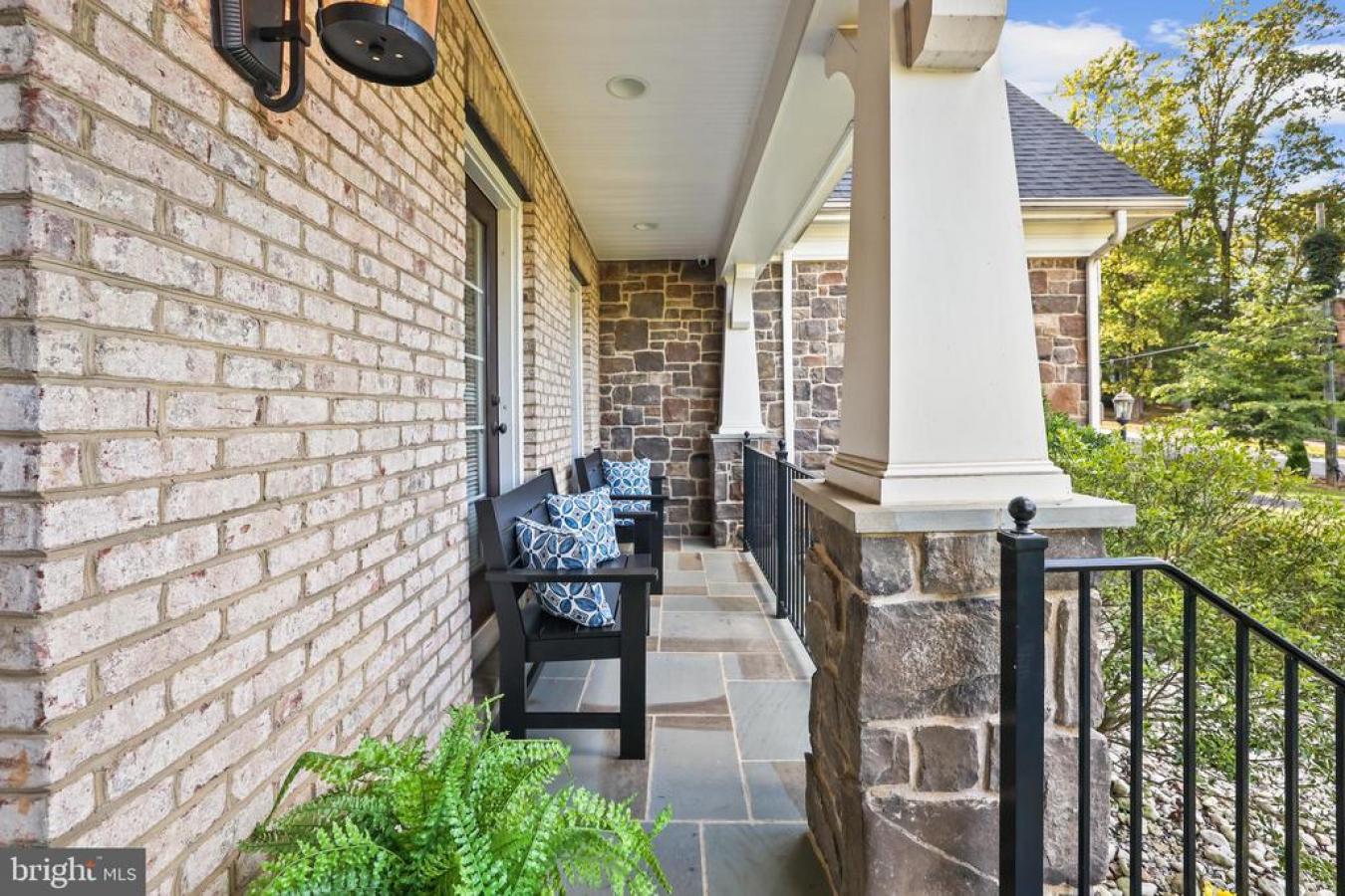 FALLS CHURCH, FAIRFAX-VA, 22042, United States, ,Residential,For Sale,1943953
