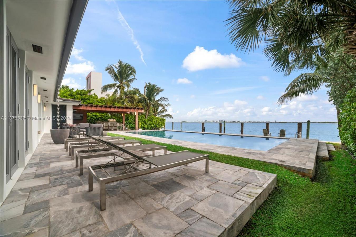Miami Shores, Miami-Dade County, 33138, United States, 4 Bedrooms Bedrooms, ,4 BathroomsBathrooms,Residential,For Sale,1943952