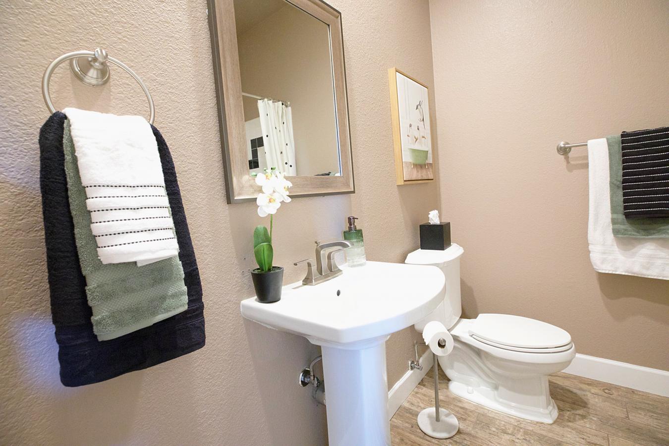 Galt, Sacramento, 95632, United States, 3 Bedrooms Bedrooms, ,2 BathroomsBathrooms,Residential,For Sale,1943951