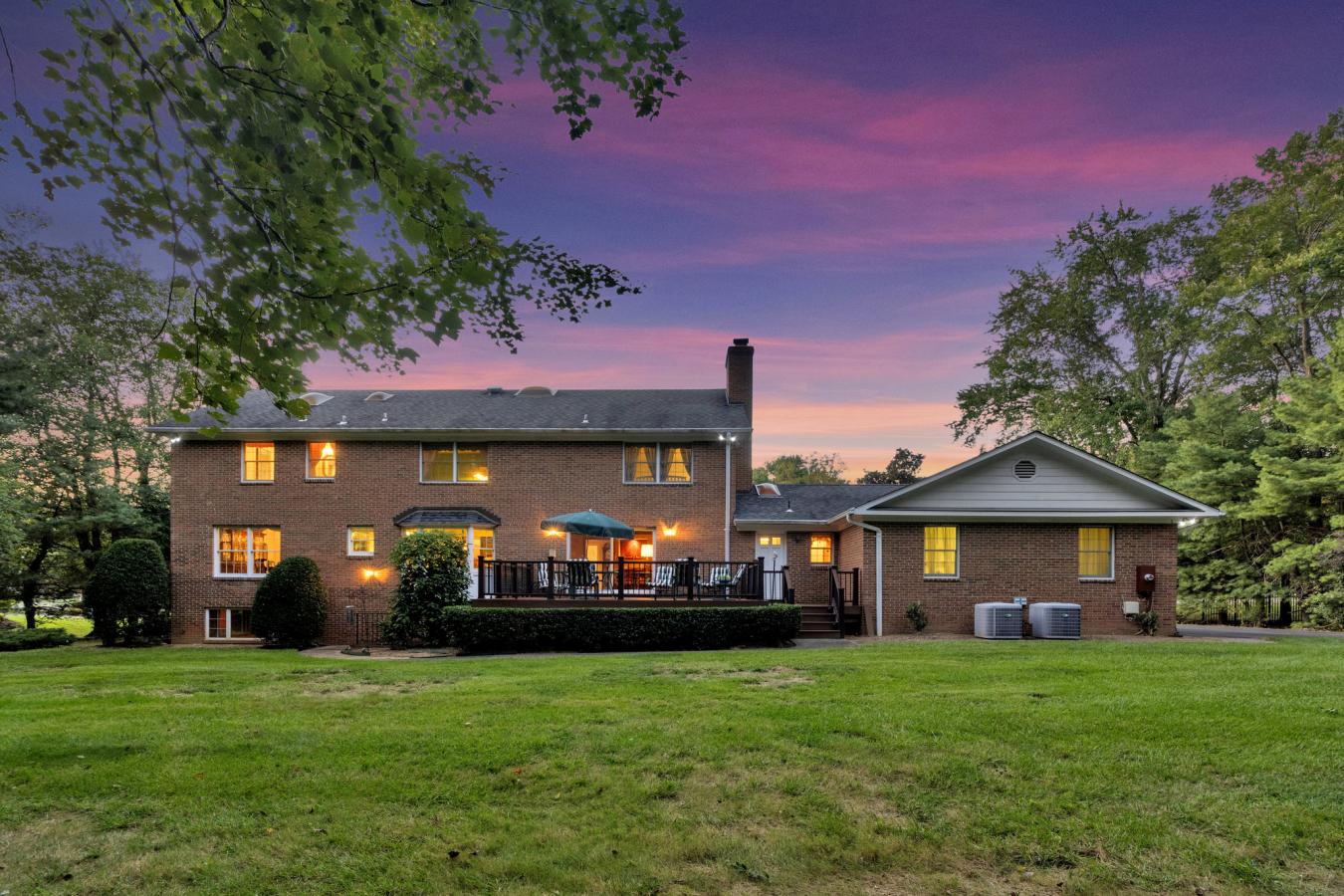 McLean, Fairfax County, 22102, United States, 4 Bedrooms Bedrooms, ,5 BathroomsBathrooms,Residential,For Sale,1943949
