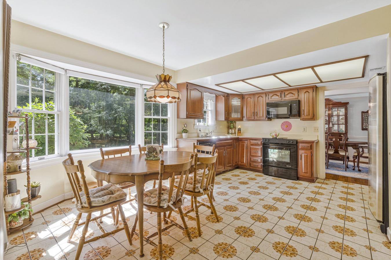 McLean, Fairfax County, 22102, United States, 4 Bedrooms Bedrooms, ,5 BathroomsBathrooms,Residential,For Sale,1943949