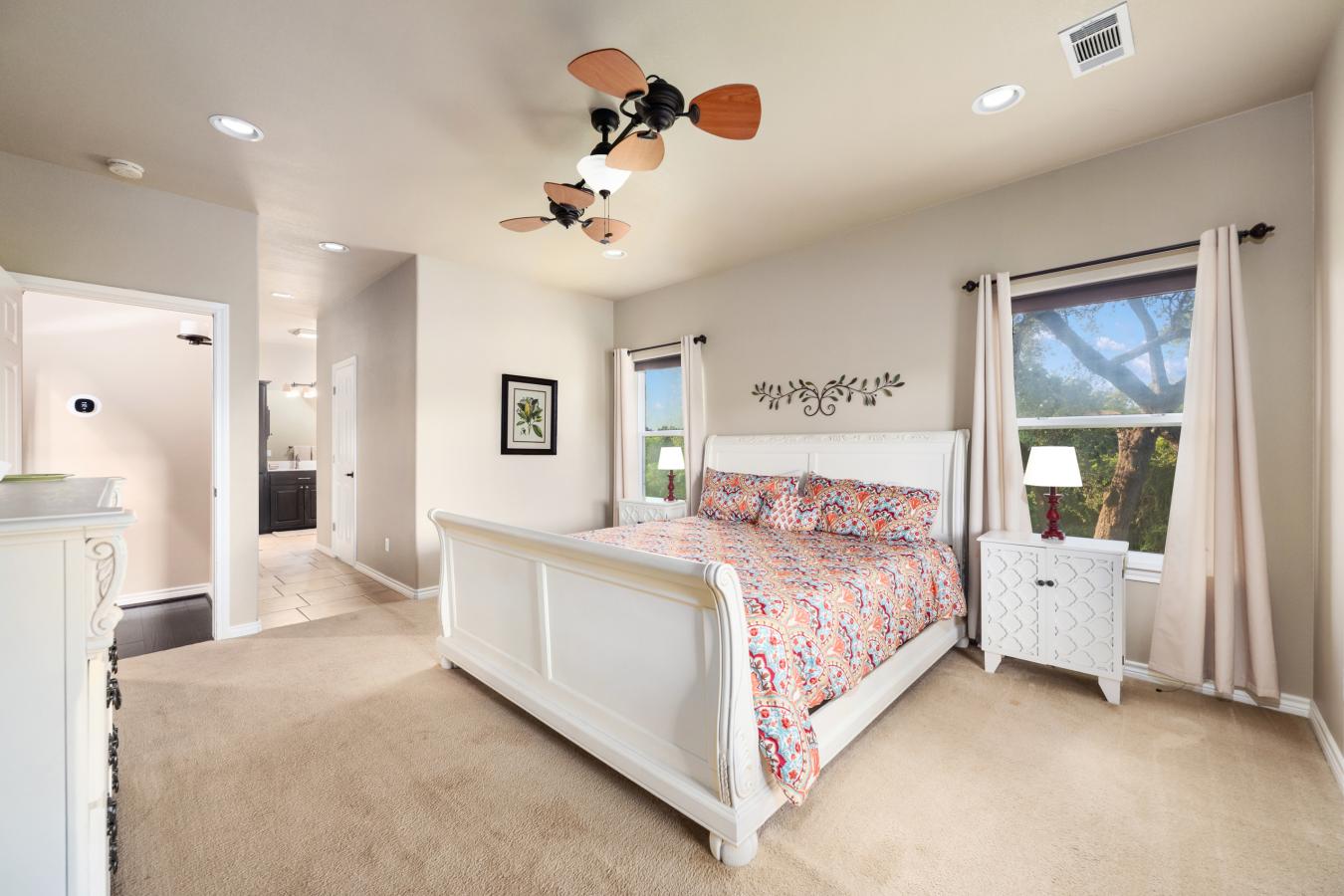 Kingsland, LLano, 78639, United States, 5 Bedrooms Bedrooms, ,3 BathroomsBathrooms,Residential,For Sale,1945712