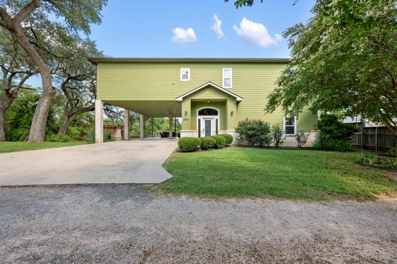 Kingsland, LLano, 78639, United States, 5 Bedrooms Bedrooms, ,3 BathroomsBathrooms,Residential,For Sale,1945712