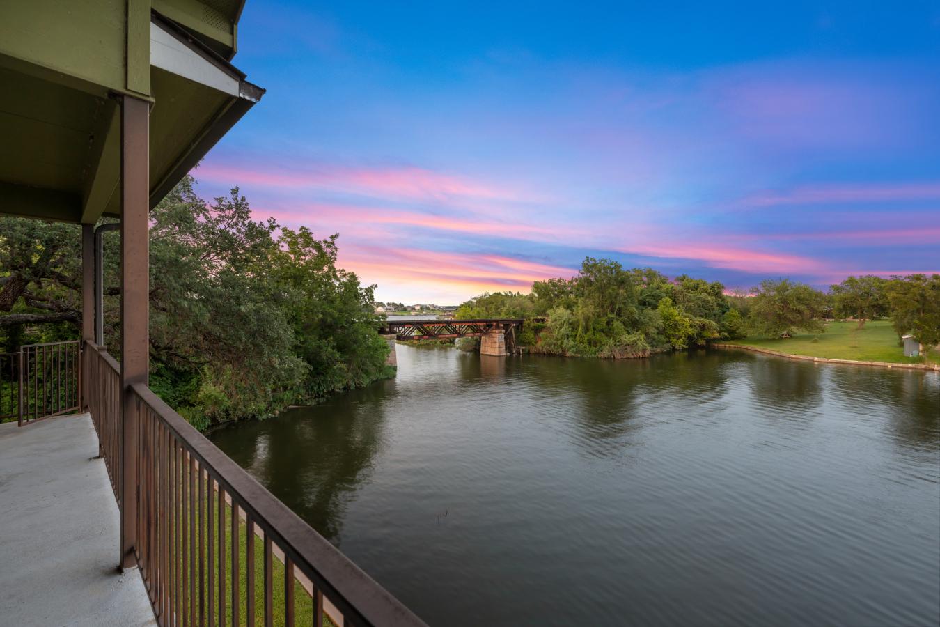 Kingsland, LLano, 78639, United States, 5 Bedrooms Bedrooms, ,3 BathroomsBathrooms,Residential,For Sale,1945712