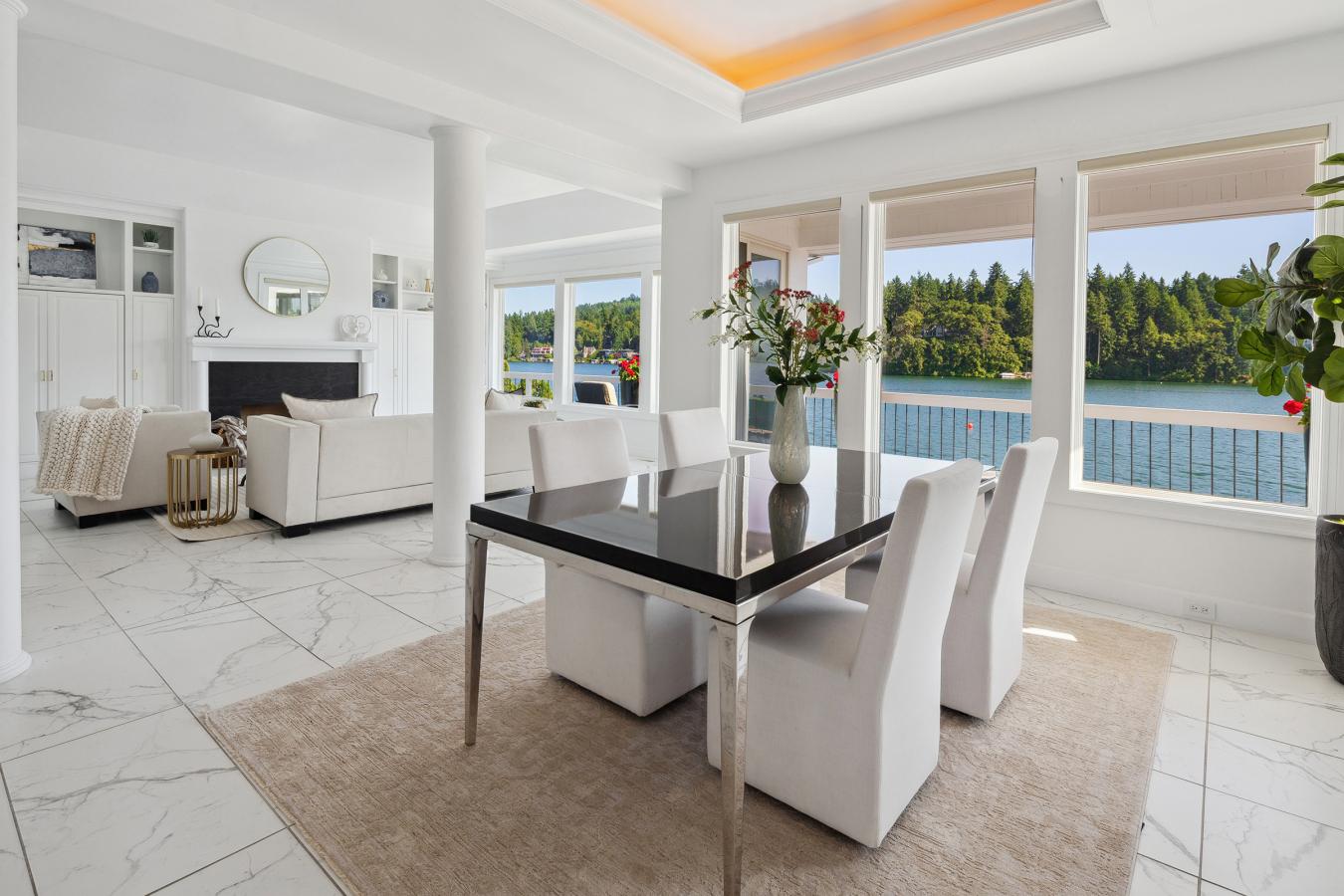 Lake Oswego, Clackamas, 97034, United States, 2 Bedrooms Bedrooms, ,3 BathroomsBathrooms,Residential,For Sale,1943673