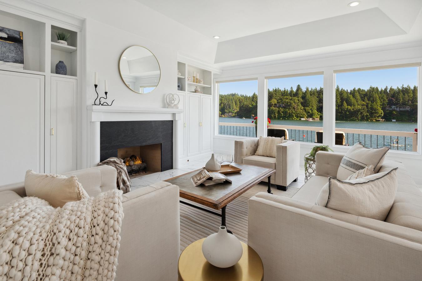 Lake Oswego, Clackamas, 97034, United States, 2 Bedrooms Bedrooms, ,3 BathroomsBathrooms,Residential,For Sale,1943673