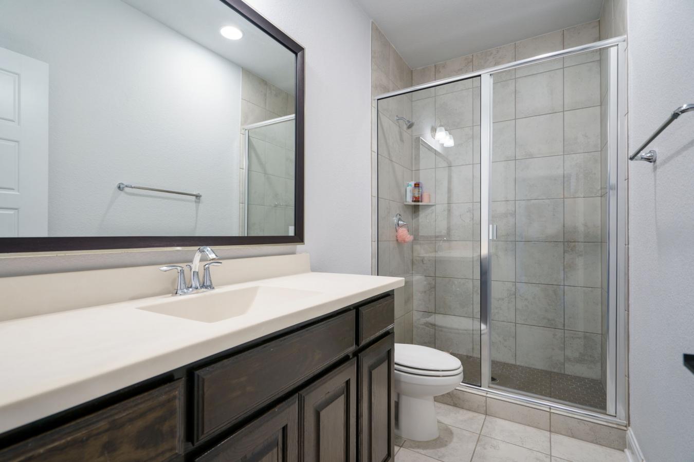 Richardson, Collin, 75082, United States, 5 Bedrooms Bedrooms, ,4 BathroomsBathrooms,Residential,For Sale,1943948