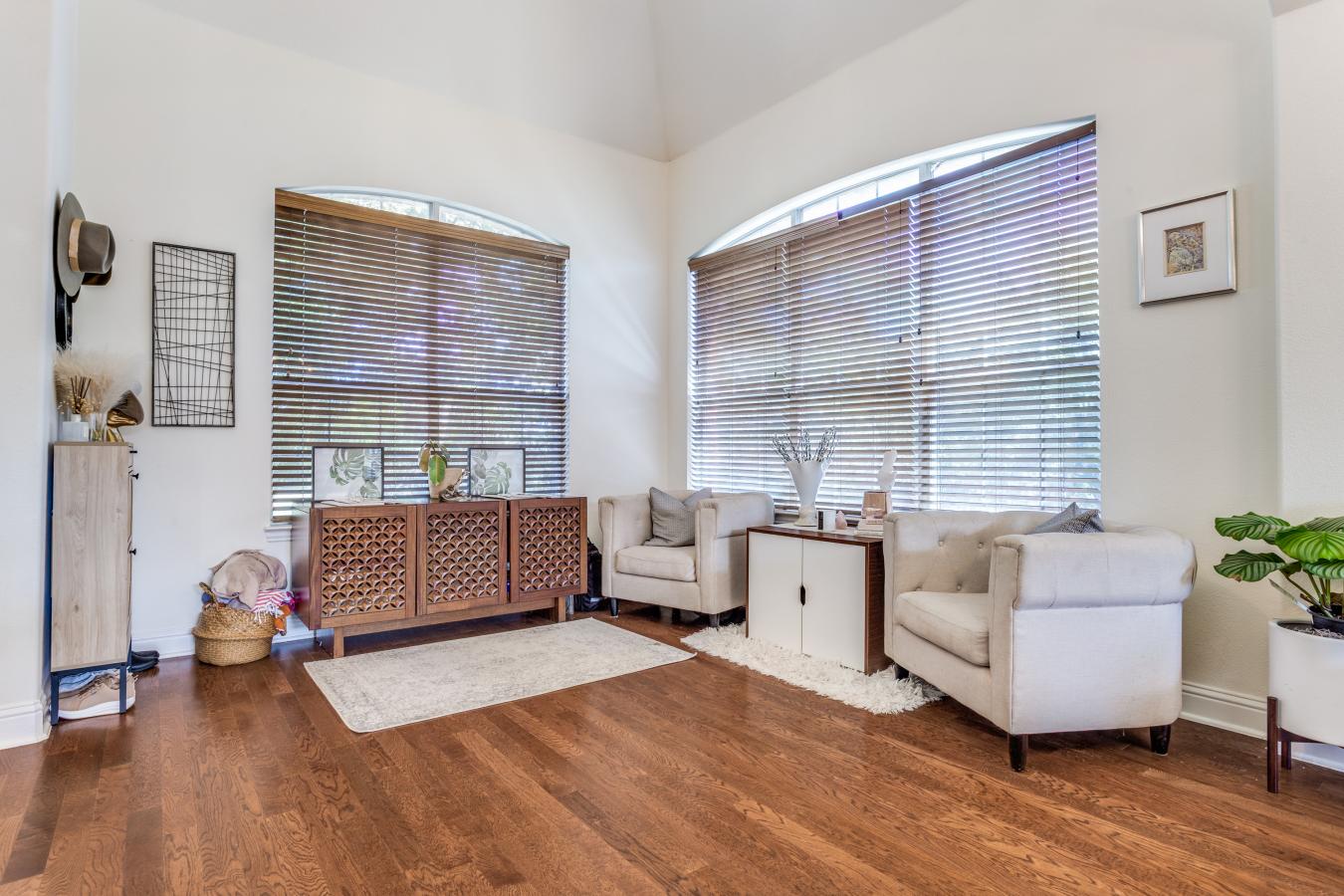 Garland, Dallas, 75043, United States, 3 Bedrooms Bedrooms, ,3 BathroomsBathrooms,Residential,For Sale,1943947