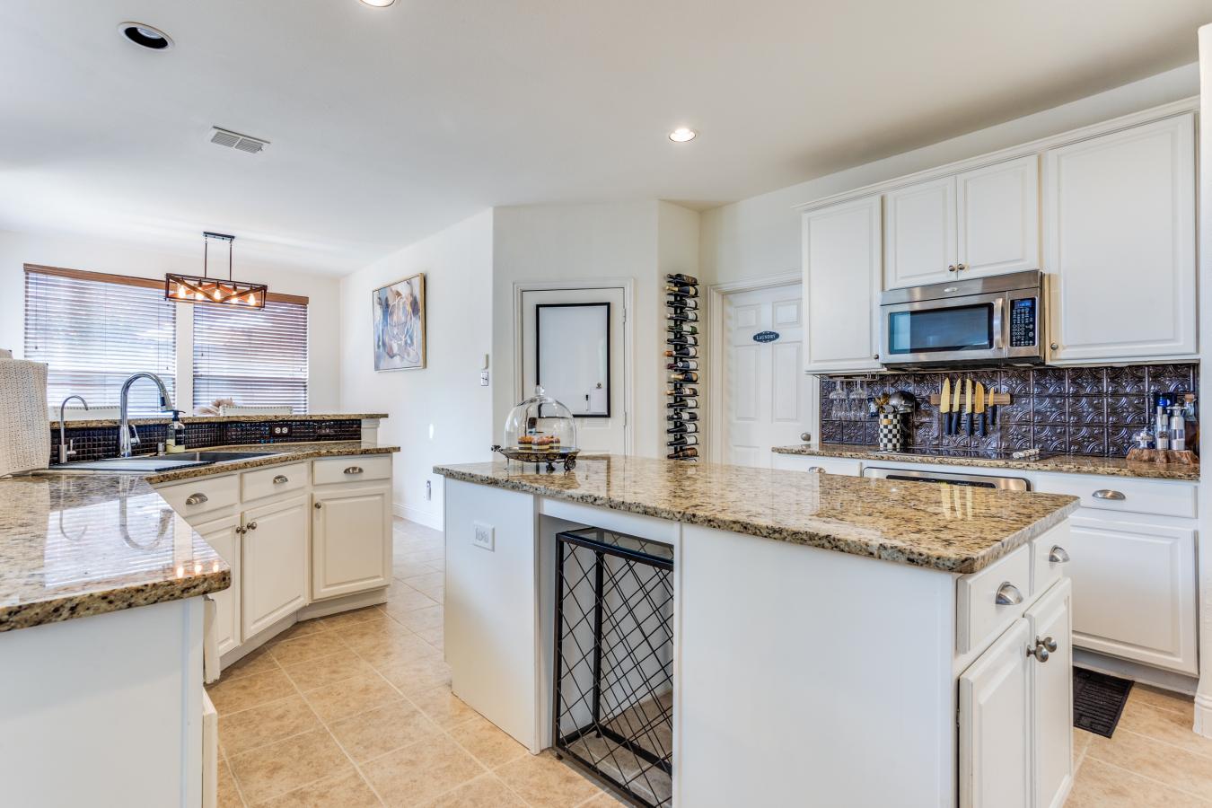 Garland, Dallas, 75043, United States, 3 Bedrooms Bedrooms, ,3 BathroomsBathrooms,Residential,For Sale,1943947