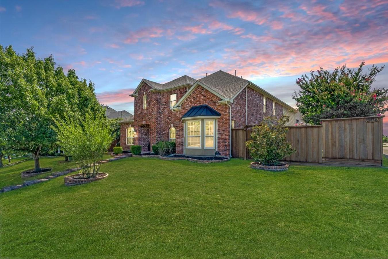 Garland, Dallas, 75043, United States, 3 Bedrooms Bedrooms, ,3 BathroomsBathrooms,Residential,For Sale,1943947