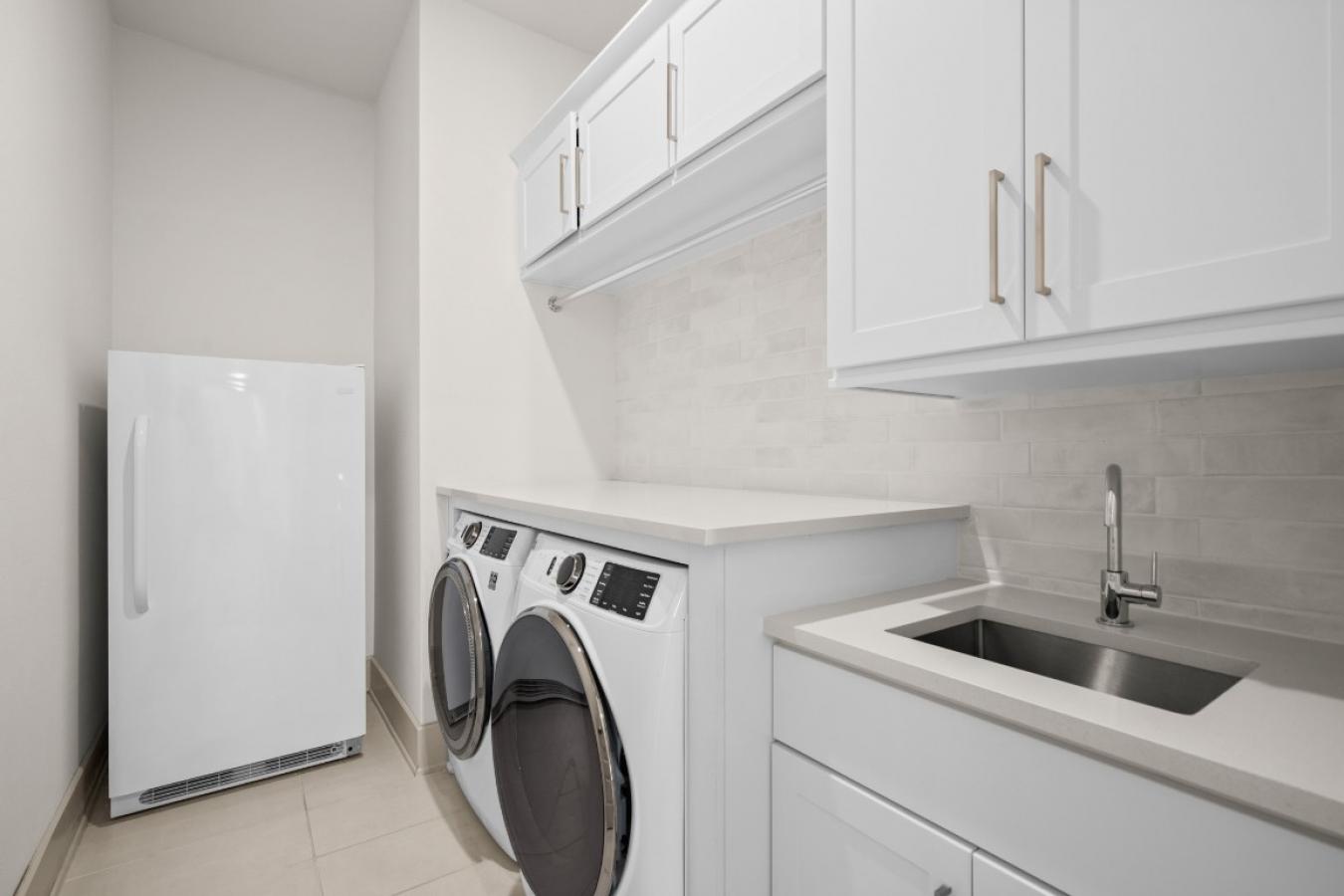 Austin, Travis, 78738, United States, 5 Bedrooms Bedrooms, ,5 BathroomsBathrooms,Residential,For Sale,1943946