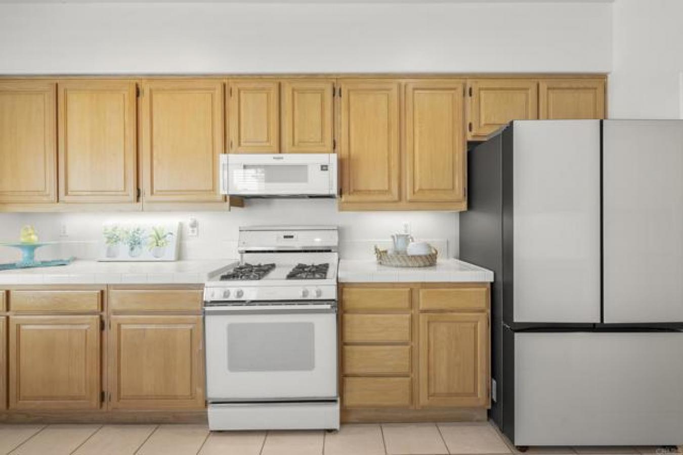 Oceanside, San Diego, 92056, United States, 3 Bedrooms Bedrooms, ,4 BathroomsBathrooms,Residential,For Sale,1943945