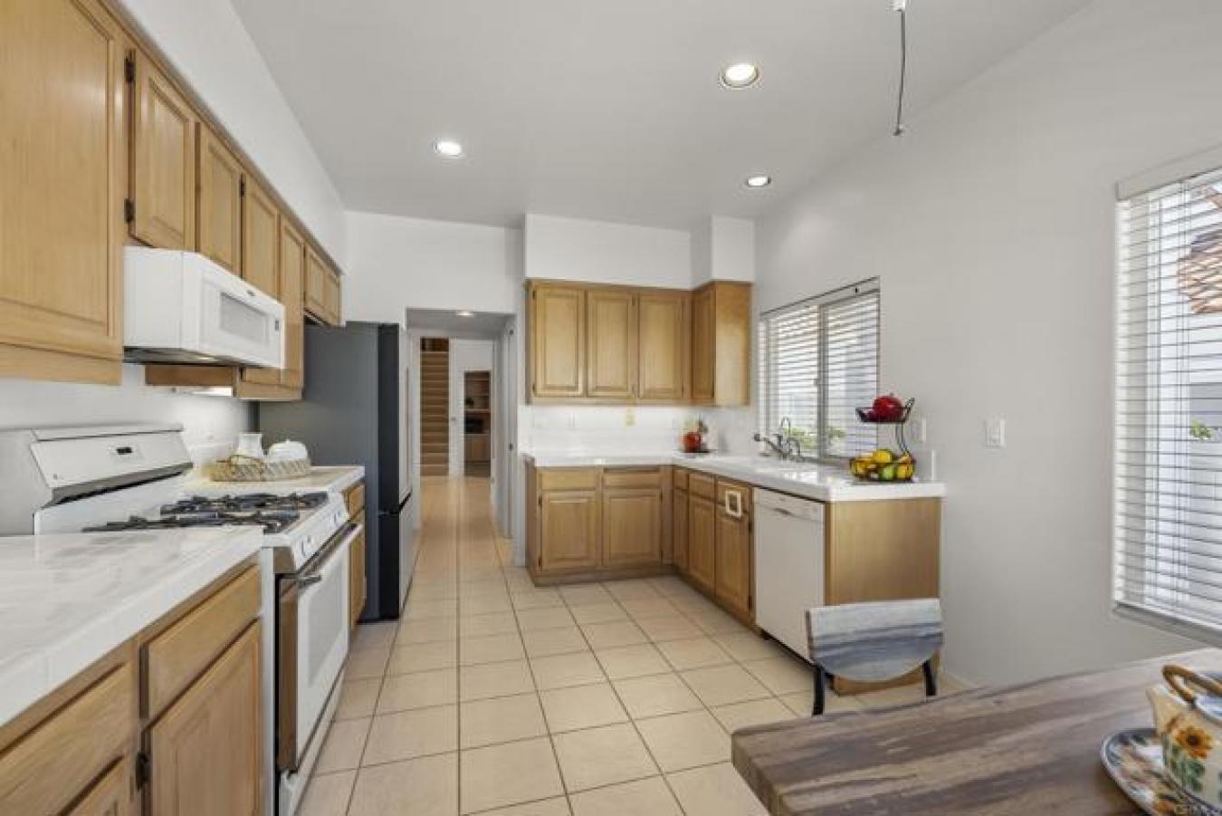 Oceanside, San Diego, 92056, United States, 3 Bedrooms Bedrooms, ,4 BathroomsBathrooms,Residential,For Sale,1943945