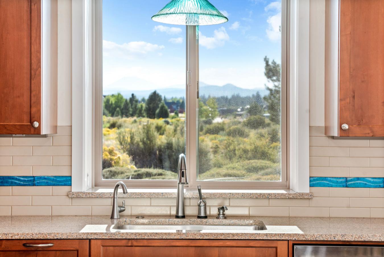 Bend, Oregon, 97702, United States, 3 Bedrooms Bedrooms, ,4 BathroomsBathrooms,Residential,For Sale,1944217