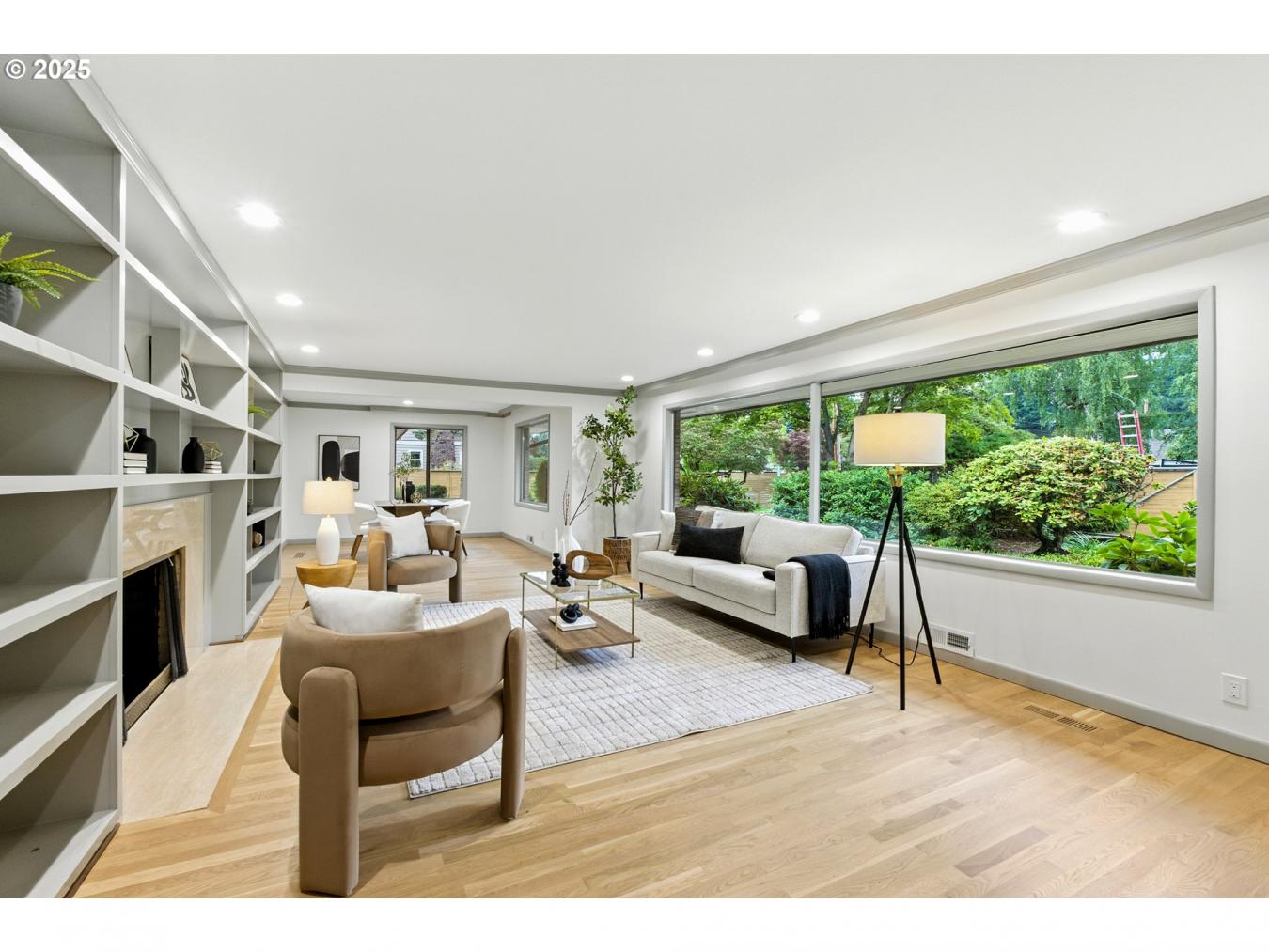 Vancouver, Clark, 98665, United States, 3 Bedrooms Bedrooms, ,4 BathroomsBathrooms,Residential,For Sale,1943942