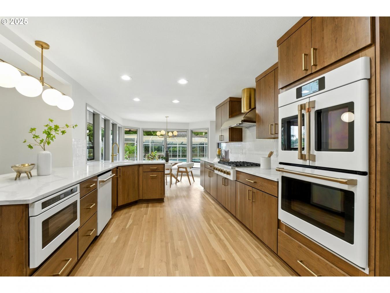 Vancouver, Clark, 98665, United States, 3 Bedrooms Bedrooms, ,4 BathroomsBathrooms,Residential,For Sale,1943942