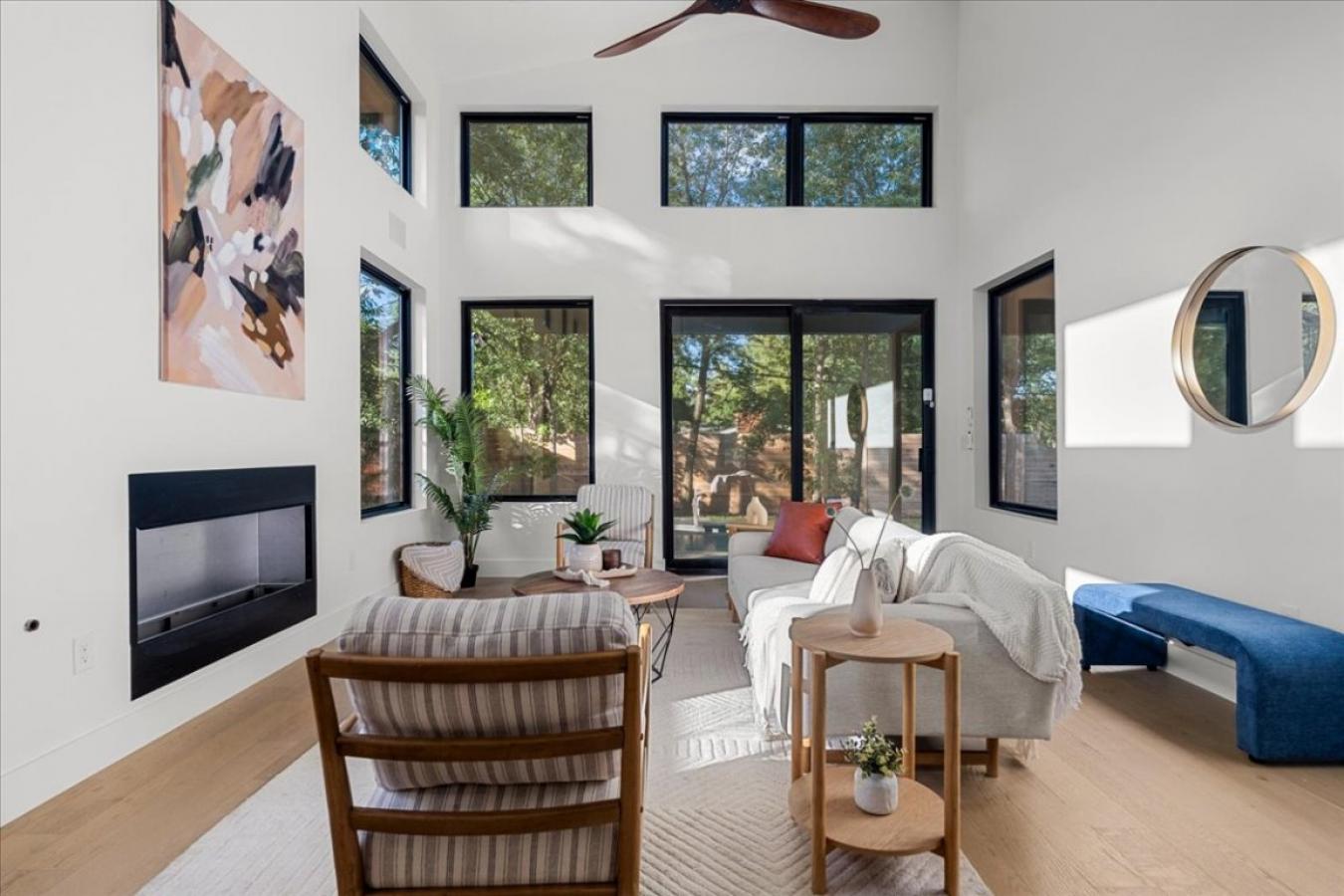 Austin, Travis, 78745, United States, 4 Bedrooms Bedrooms, ,3 BathroomsBathrooms,Residential,For Sale,1945177