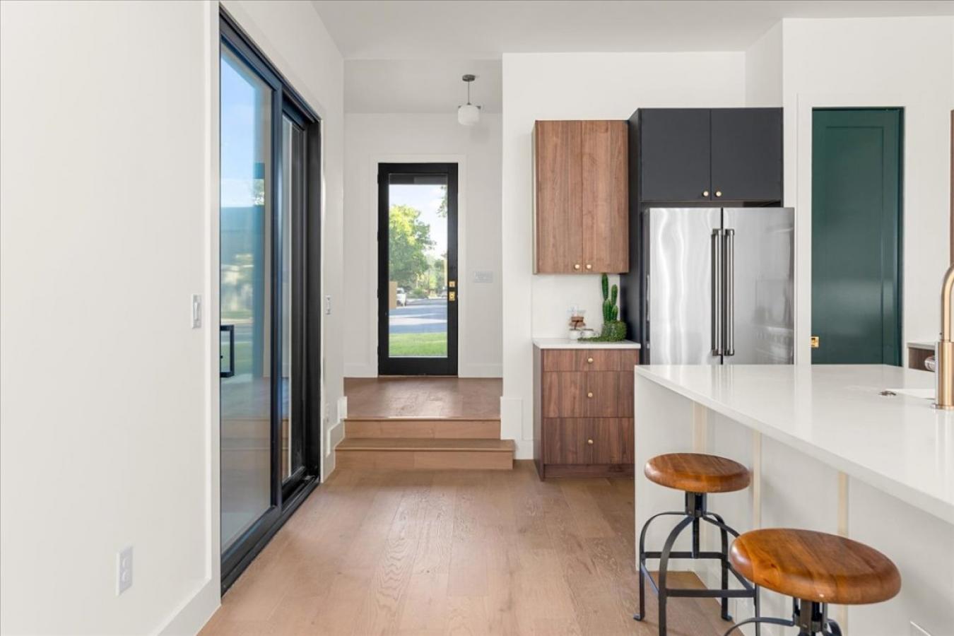 Austin, Travis, 78745, United States, 4 Bedrooms Bedrooms, ,3 BathroomsBathrooms,Residential,For Sale,1945177