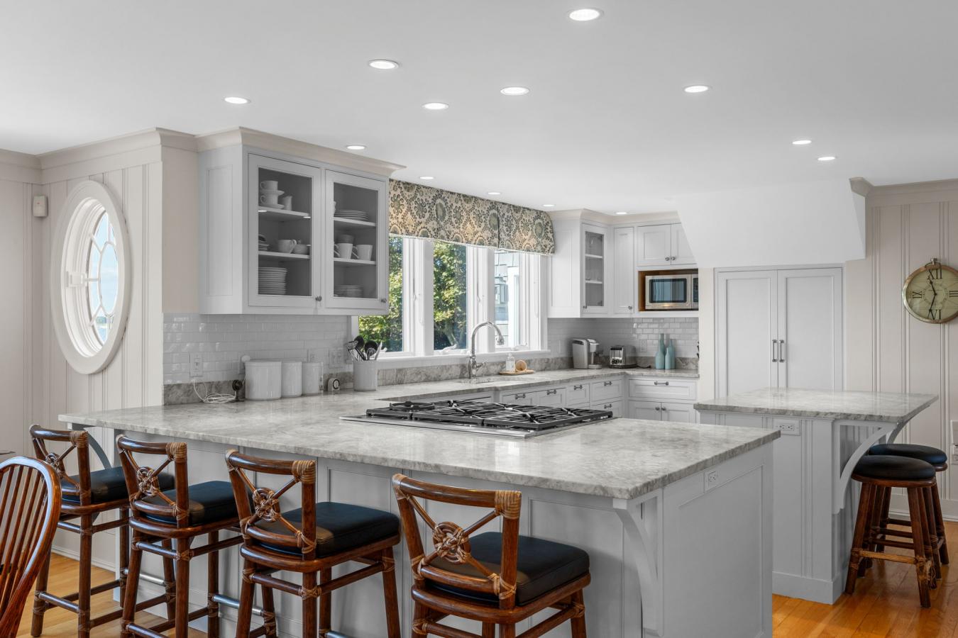 Chatham, Barnstable, 02633, United States, 4 Bedrooms Bedrooms, ,4 BathroomsBathrooms,Residential,For Sale,1945711