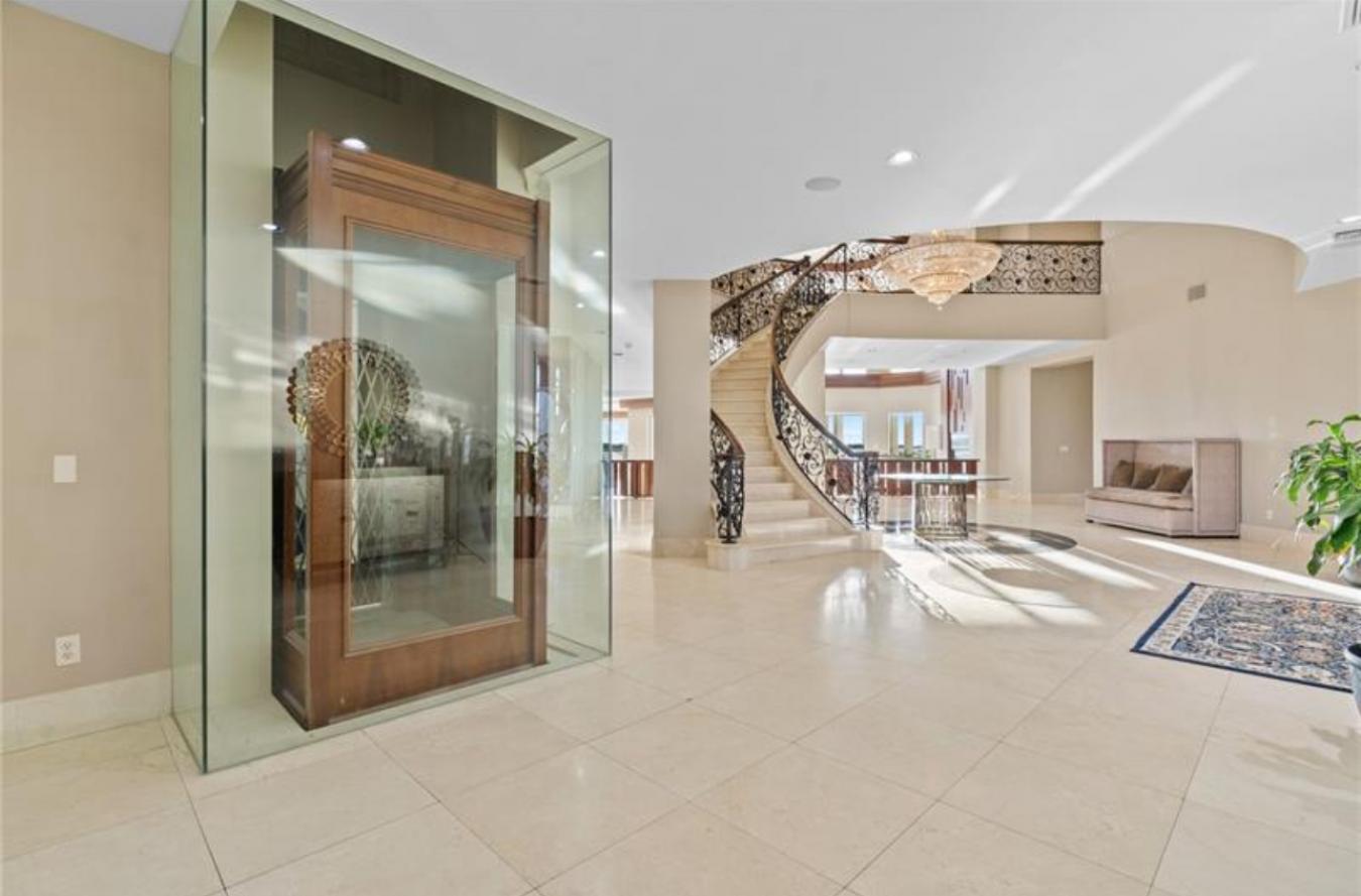 tierra verde, Florida, 33715, United States, 7 Bedrooms Bedrooms, ,8 BathroomsBathrooms,Residential,For Sale,1943940