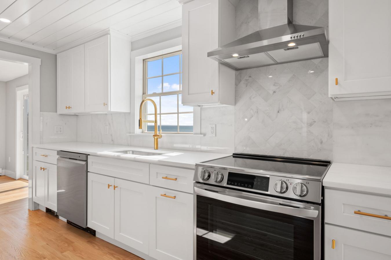 Waterford, New London, 06385, United States, 3 Bedrooms Bedrooms, ,2 BathroomsBathrooms,Residential,For Sale,1943937