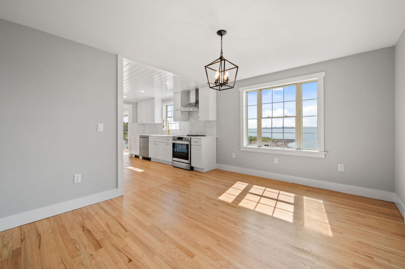 Waterford, New London, 06385, United States, 3 Bedrooms Bedrooms, ,2 BathroomsBathrooms,Residential,For Sale,1943937