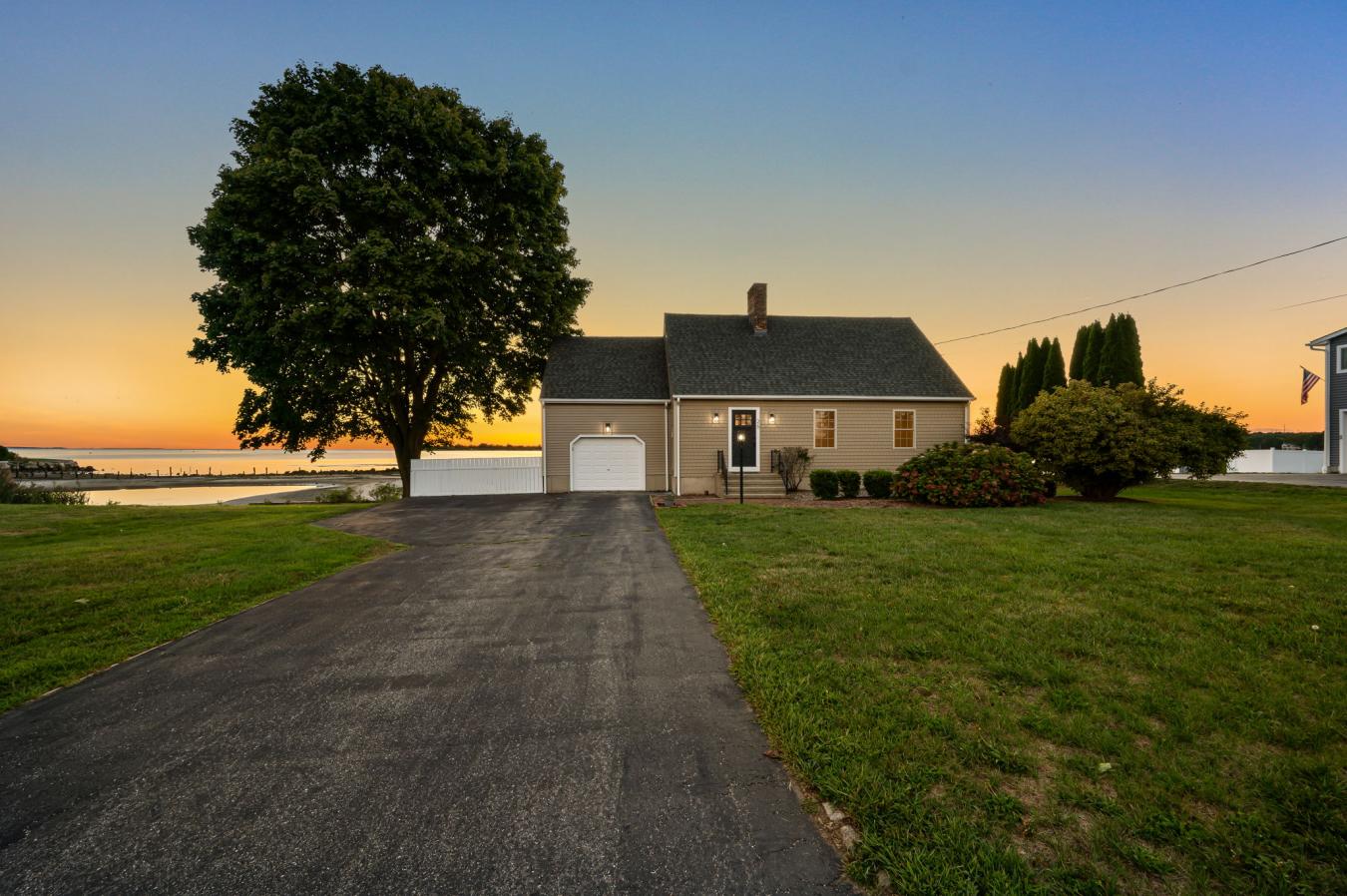 Waterford, New London, 06385, United States, 3 Bedrooms Bedrooms, ,2 BathroomsBathrooms,Residential,For Sale,1943937
